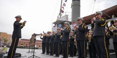 TCG Nusret Müze Gemisi, İzmir'de halkın ziyaretine açıldı