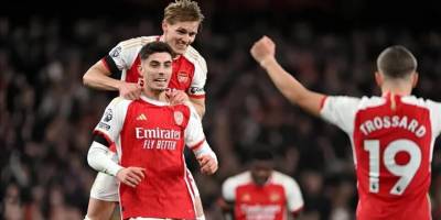 Premier Lig'deki Londra derbisinde lider Arsenal, Chelsea'yi 5-0 yendi