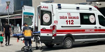 Denizli'de parkta bıçakla yaralanan çocuk hastaneye kaldırıldı