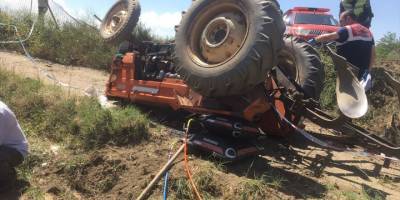 Muğla'da devrilen traktörün altında kalan sürücü yaşamını yitirdi