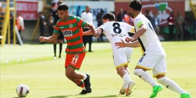 Alanyaspor, İstanbulspor'u farklı geçti