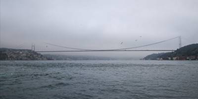 İstanbul Boğazı'nda gemi trafiği askıya alındı