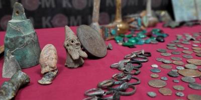 İzmir'de 3 bin 380 tarihi eser ele geçirildi