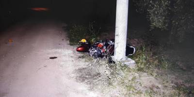 Manisa'da beton direğe çarpan motosikletin sürücüsü öldü