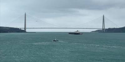 İstanbul Boğazı'nda gemi trafiği geçici olarak durduruldu