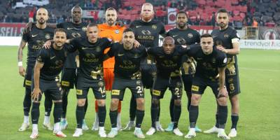 Çorum FK yarı finalde