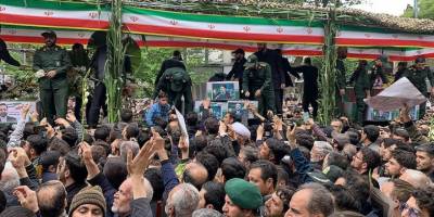 Helikopter kazasında hayatını kaybeden İran Cumhurbaşkanı Reisi için Tebriz'de cenaze töreni düzenlendi