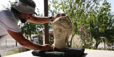 Laodikya Antik Kenti'nde hijyen ve sağlık tanrıçası Hygieia'ya atfedilen heykel başı bulundu