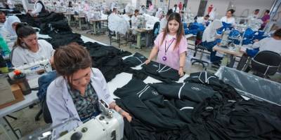 Denizlili konfeksiyon firması, Paris Olimpiyat Oyunları için üretimi sürdürüyor