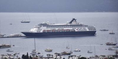 "Vasco da Gama" kruvaziyeri Bodrum'a 1048 yolcu getirdi