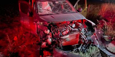 Uşak'ta hafif ticari araç ile otomobilin çarpıştığı kazada 6 kişi yaralandı