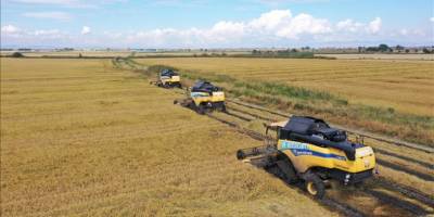Balıkesir'de sıcak hava nedeniyle biçerdöver hasadına 1 gün ara verildi