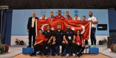 Milli haltercilerden Yıldızlar ve 15 Yaş Altı Avrupa Şampiyonası'nda 2'si altın 5 madalya