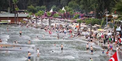 "Sakin kent" Akyaka, bayram tatilini hareketli geçirdi