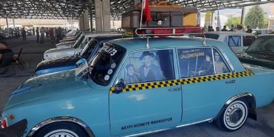 Klasik otomobil tutkunları Afyonkarahisar'da buluştu