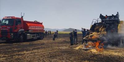 Burdur'da çıkan yangında balya makinesi ile 9 yaklaşık dekarlık arazi zarar gördü