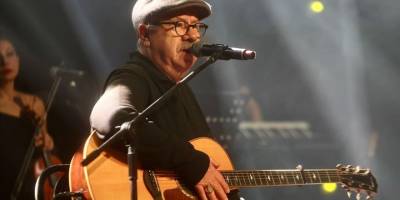 Bülent Ortaçgil, sanat hayatının 50. yılını sahnede kutlayacak