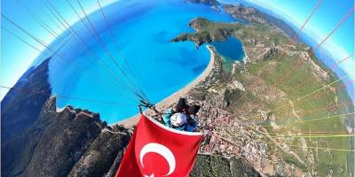 Bayram tatilinde Babadağ'dan 7 bin 117 kişi yamaç paraşütüyle uçtu