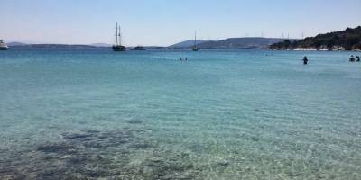 İzmir'de serinlemek için denize giren yaşlı kadın boğuldu