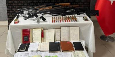 İzmir'de tefecilere yönelik operasyonda 14 kişi yakalandı