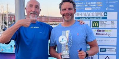 Türk yüzücü Emre Erdoğan, Capri-Napoli Yüzme Ultra Maratonu'nda birinci oldu