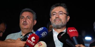 Tarım ve Orman Bakanı Yumaklı, İzmir'de orman yangınlarıyla ilgili konuştu