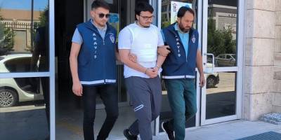 Kütahya'daki çifte cinayetin zanlısı, annesi ve üvey babasını öldürdüğünü itiraf etti