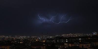 Ankara'nın kuzey ve batı çevreleri için sağanak uyarısı