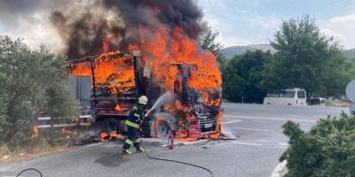 Muğla'da tırda çıkan yangın söndürüldü