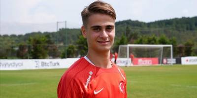 19 Yaş Altı Milli Futbol Takımı'nın oyuncusu Emre Uzun'un hedefi Avrupa'ya gitmek