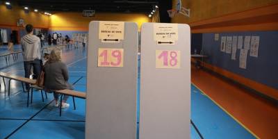 Fransa seçimlerinde sol ittifak birinci oldu, hiçbir parti tek başına çoğunluk sağlayamadı