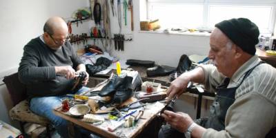 Kunduracı Salih Amca zamana direniyor