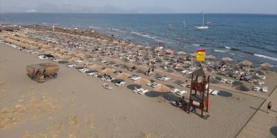 Muğla'da Sarıgerme Plajı'na mavi bayrak asıldı