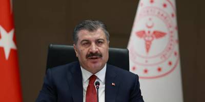 Sağlık Bakanı Koca: Yarın 65 yaş üstü vatandaşların 60 yaş üzeri eşleri de aşı olabilecek, randevularınzı alın