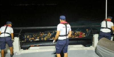 Bodrum açıklarında 102 düzensiz göçmen yakalandı