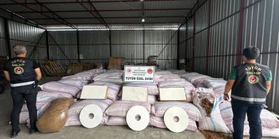 Gümrük Muhafaza ekipleri uyuşturucu ve tütün kaçakçılarına göz açtırmıyor