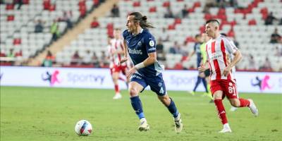 Fenerbahçe'de Çağlar Söyüncü'nün sol arka adalesinde kanama ve ödem tespit edildi