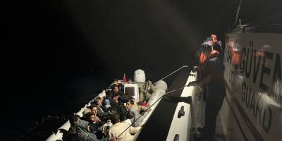 Muğla açıklarında 23 düzensiz göçmen yakalandı