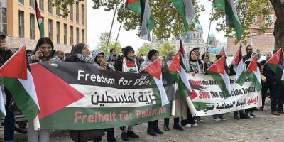 Almanya'da, İsrail'in sivillere saldırılarını meşrulaştıran Bakan Baerbock protesto edildi