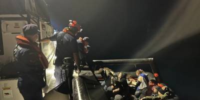 Muğla açıklarında 30 düzensiz göçmen kurtarıldı