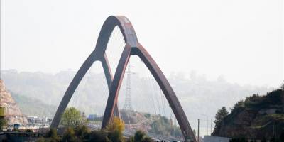 Arnavutluk ile Kosova’yı bağlayan "Büyük Kukes Köprüsü" trafiğe açıldı