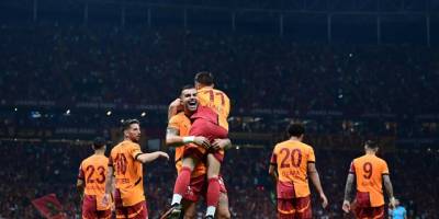 Bütün bir İngiltere Galatasaray'ı konuşuyor: 'Tottenham'ı resmen şaklabana çevirdiler, palyaço gösterisi gibiydi'