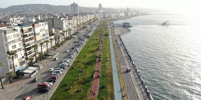 İzmir’de Kordon’un görüntüsü pandemi öncesini aratmadı