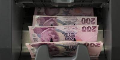 Öğrencilerin iki aylık burs ve kredi ödemeleri hesaplara yatırılmaya başlandı