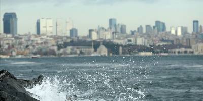 İstanbul ve Bursa'da olumsuz hava koşulları deniz ulaşımını aksattı