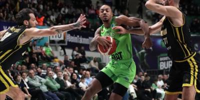 TOFAŞ, sahasında Yunanistan temsilcisi Maroussi Basketbol'u mağlup etti