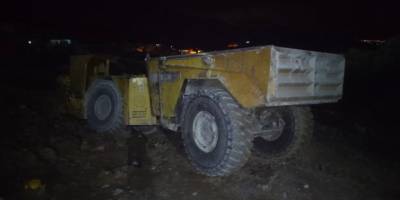 İzmir'de devrilen maden kamyonunun sürücüsü öldü