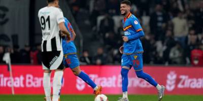 Göztepe, Beşiktaş'ı 3-1 yendi: İzmir ekibi 49 yıl sonra yarı finale yükseldi