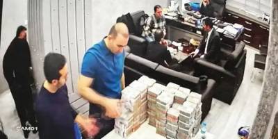 İBB soruşturmasında iş insanından yeni iddia: '1 milyar 200 milyon TL ve KİPTAŞ daireleri CHP'li delegelere dağıtıldı'