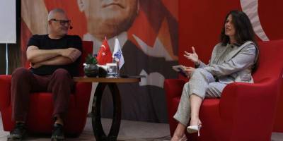 Levent Üzümcü, Çeşme’de ‘sanat ve yaşam’ üzerine konuştu